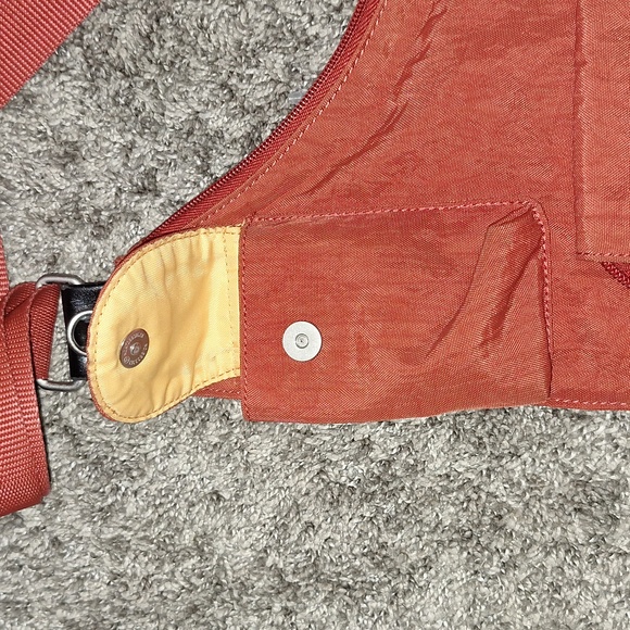 Baggallini medium crossbody zip canvas bag - brick red - Picture 10 of 12